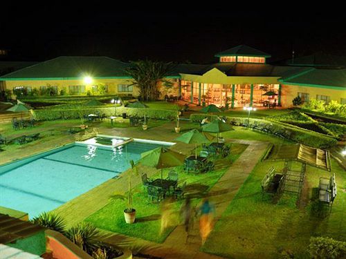 Crossroads Hotel Lilongwe Kültér fotó